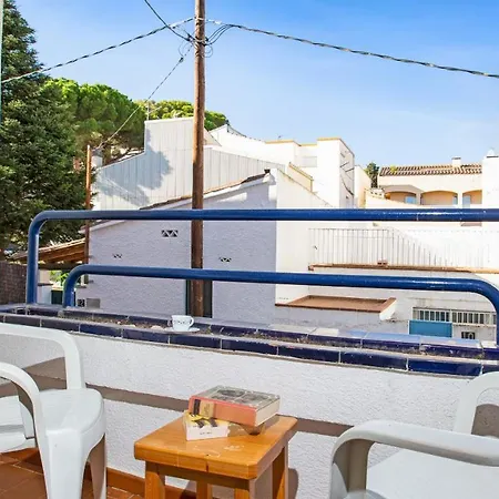 1 Monts - Apartment