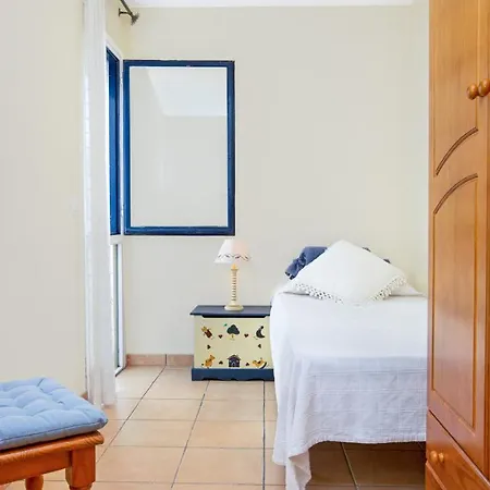 1 Monts - Apartment